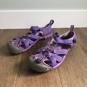 Keen Hiking / Water Sandals / Shoes - Purple - Youth Girl's Size 5 US / 38 EU